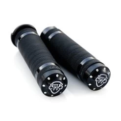 Cult-Werk 1"/25,4mm Grooved Handlebar Grips - Black -Motoronderdelen Winkel cult werk 1 254mm grooved handlebar grips black