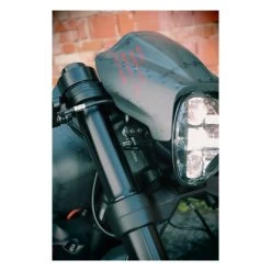 Cult-Werk Front Turn Signal Brackets TUV - Black 19-20 Softail -Motoronderdelen Winkel cult werk front turn signal brackets tuv black 19 3