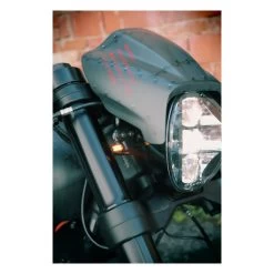 Cult-Werk Front Turn Signal Brackets TUV - Black 19-20 Softail -Motoronderdelen Winkel cult werk front turn signal brackets tuv black 19 4