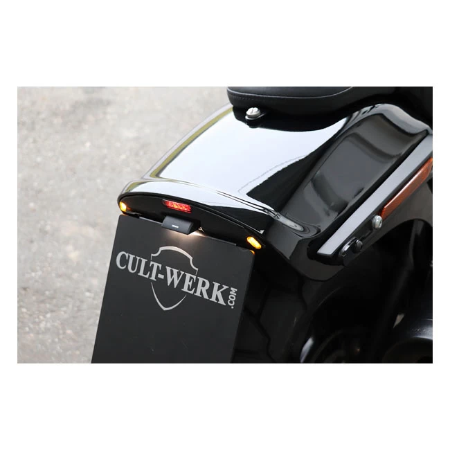 Cult-Werk Side Mount License Plate Bracket Black - (Switzerland) | 18-21 Softail 4 Cult-Werk Side Mount License Plate Bracket Black - (Switzerland) | 18-21 Softail - Afbeelding 2
