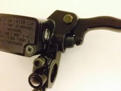 Master Cylinder Universal Black -Motoronderdelen Winkel master cylinder universal black 4