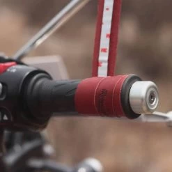 Motoronderdelen Winkel 11 Motoronderdelen Winkel -Motoronderdelen Winkel trip machine grips wrap cherry red 1